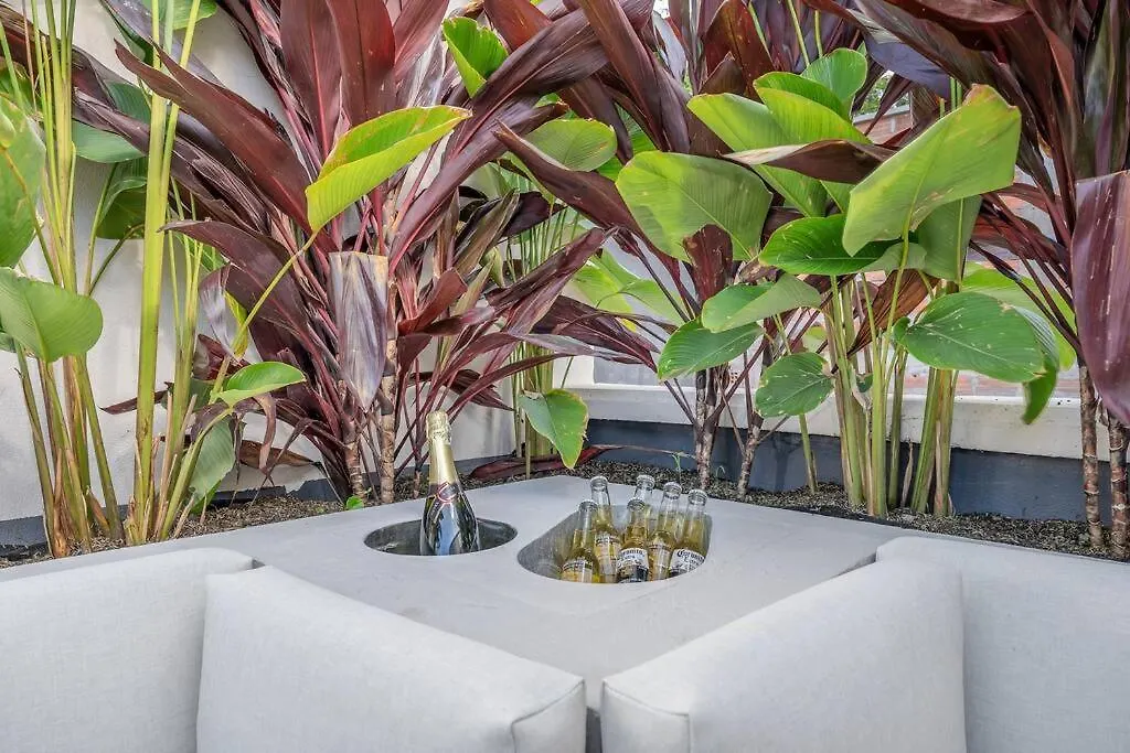 Nowa Provenza 3-Story Villa With Pool & Rooftop Medellin