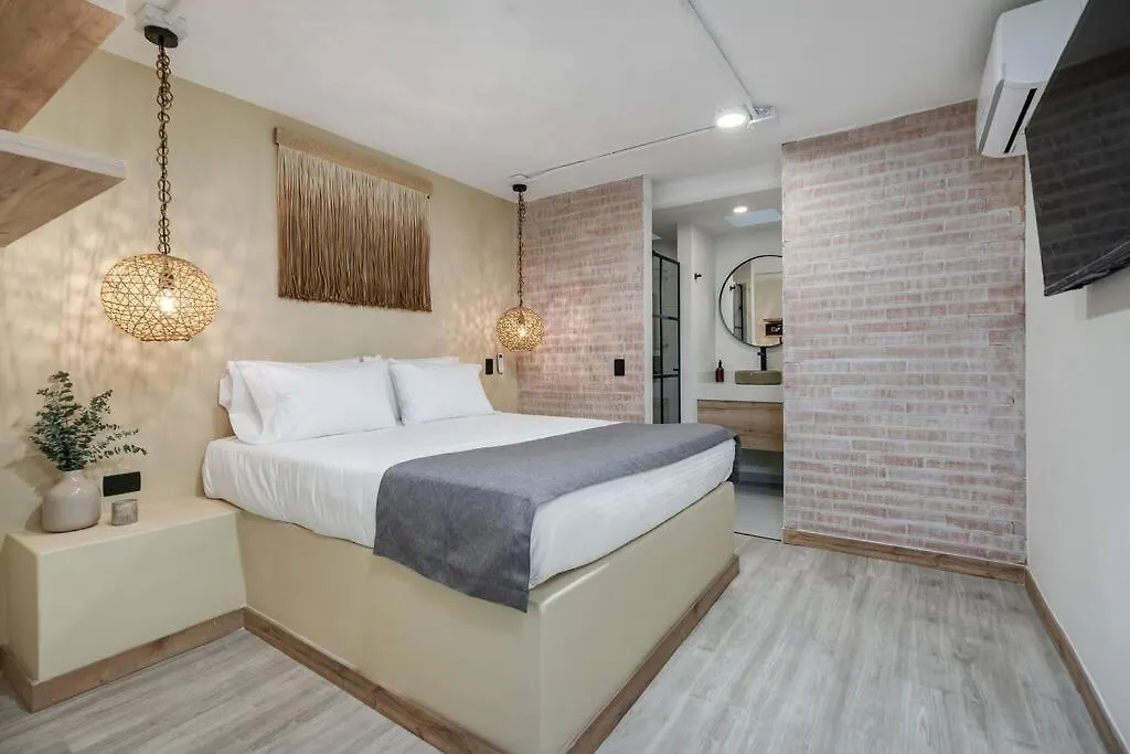 Nowa Provenza 3-Story Villa With Pool & Rooftop Medellin 0*,  Colombia