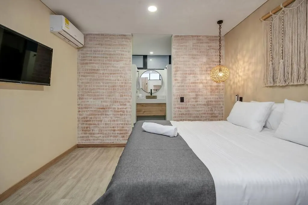 Nowa Provenza 3-Story Villa With Pool & Rooftop Medellin