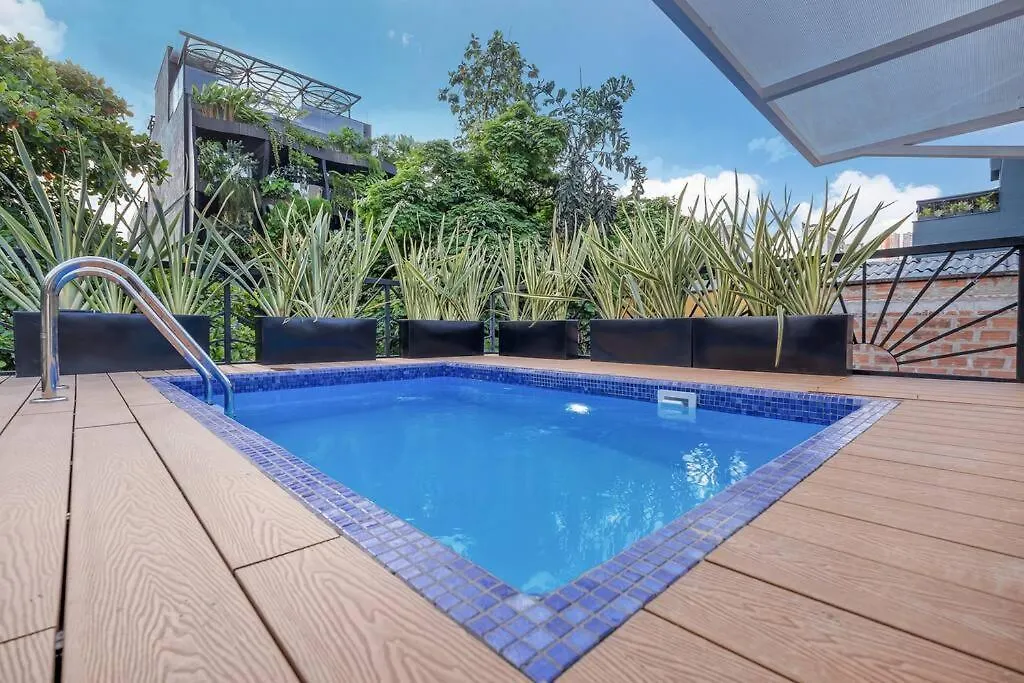 Nowa Provenza 3-Story Villa With Pool & Rooftop Medellin