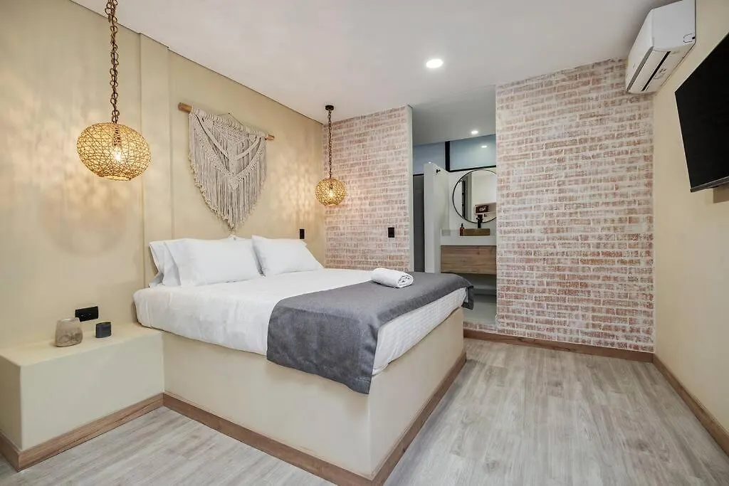 Nowa Provenza 3-Story Villa With Pool & Rooftop Medellin